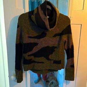 Veronica Beard abstract print wool sweater